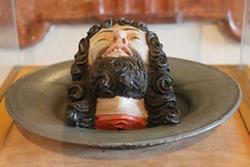 Johanneshaupt aus der Pfarrkirche Kahlenbergerdorf im Stiftsmuseum Klosterneuburg. Foto: Doris Wolf Johanneshaupt aus der Pfarrkirche Kahlenbergerdorf im Stiftsmuseum Klosterneuburg. Foto: Doris Wolf
