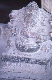 Steinskulptur des zum Shiva-Kreis gehörigen Gottes Ganesha Steinskulptur des zum Shiva-Kreis gehörigen Gottes Ganesha