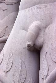 Alles an ihm ist kolossal und anatomisch akkurat abgebildet Alles an ihm ist kolossal und anatomisch akkurat abgebildet