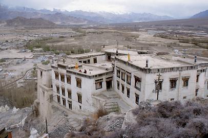 Spituk Gompa, das Gelukpa-Kloster bei Leh Spituk Gompa, das Gelukpa-Kloster bei Leh