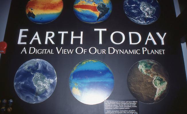 Darstellungvon Mond und Planeten Darstellungvon Mond und Planeten